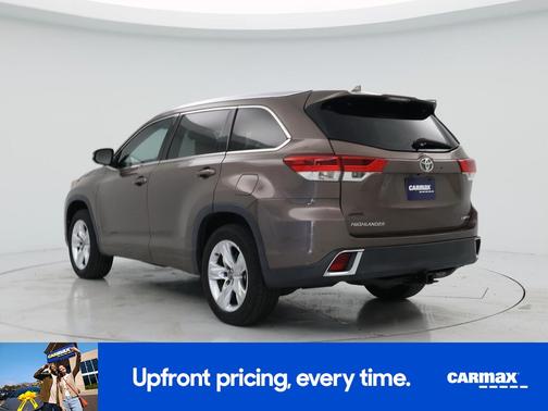 Brown 2018 Toyota Highlander Limited