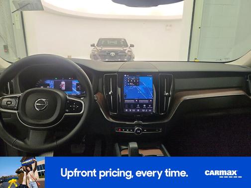 Blue 2023 Volvo XC60 B5 Plus Bright Theme