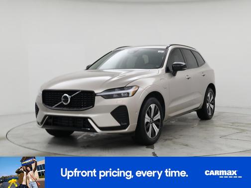 2024 Volvo XC60 Recharge Plug-In Hybrid T8 Plus Dark Theme