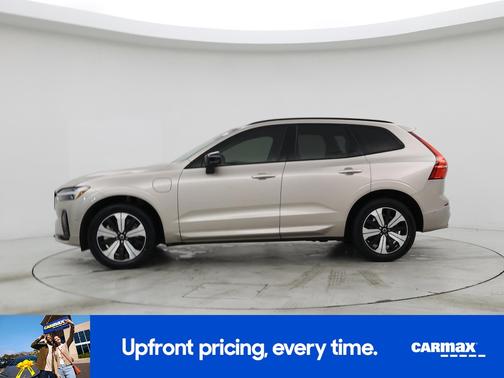 2024 Volvo XC60 Recharge Plug-In Hybrid T8 Plus Dark Theme