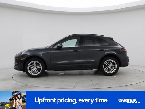 2022 Porsche Macan Base (PDK)