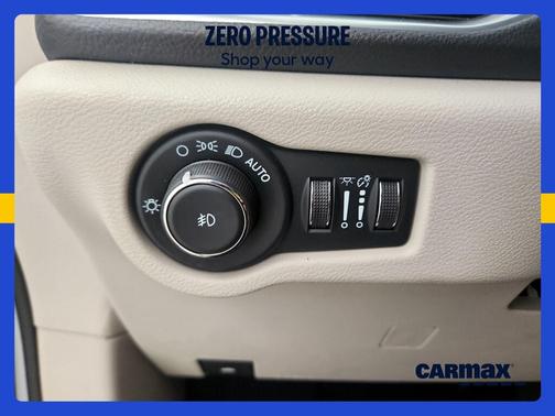 Silver 2024 Chrysler Pacifica Limited
