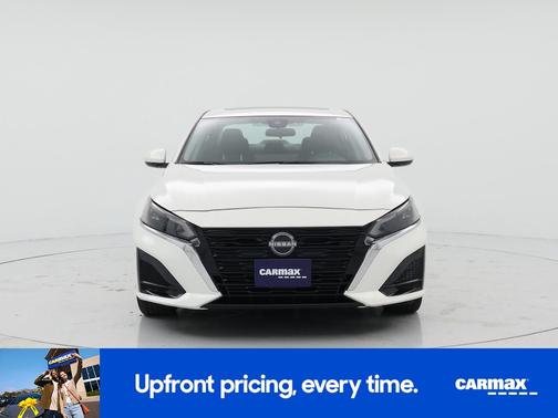 White 2024 Nissan Altima SV