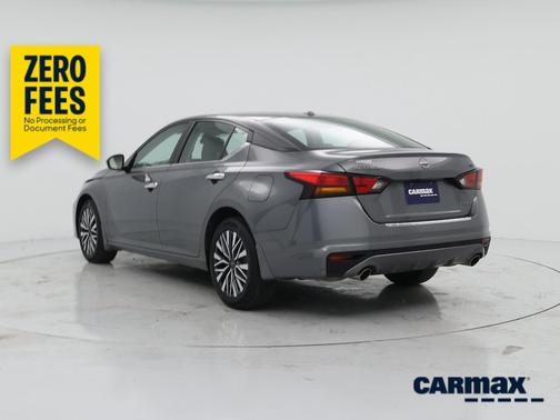 Gray 2023 Nissan Altima SV