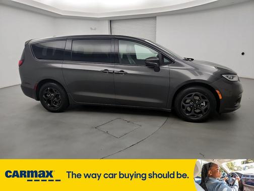 2022 Chrysler Pacifica Hybrid Touring L