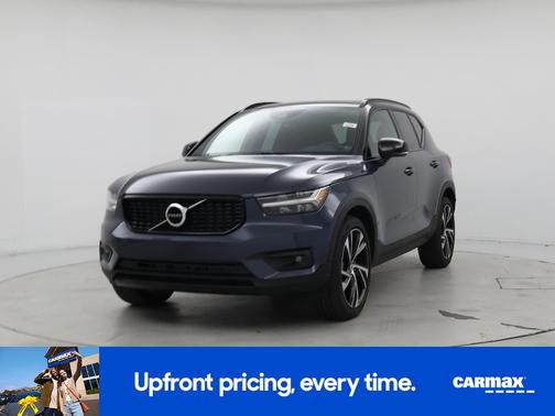 2022 Volvo XC40 T4 R-Design
