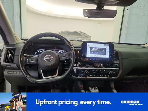 Silver 2023 Nissan Pathfinder SL