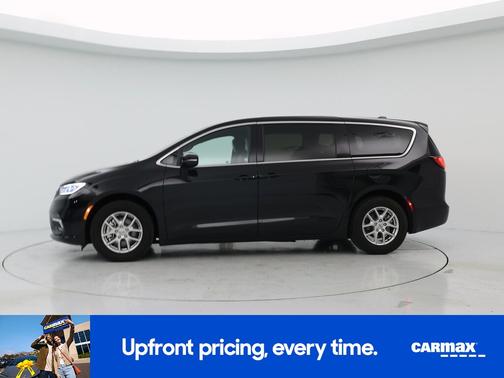 Black 2025 Chrysler Pacifica Select