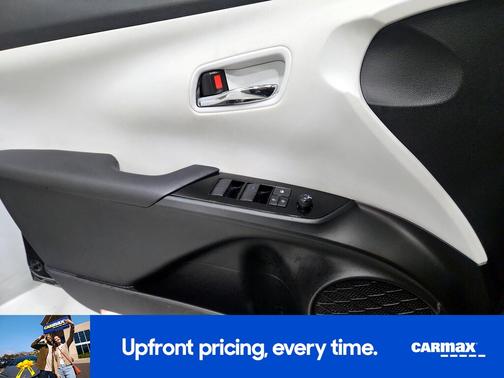 2022 Toyota Prius LE