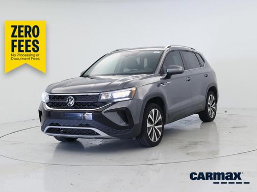 Gray 2022 Volkswagen Taos SE