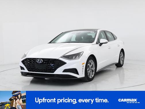 White 2022 Hyundai SONATA SEL