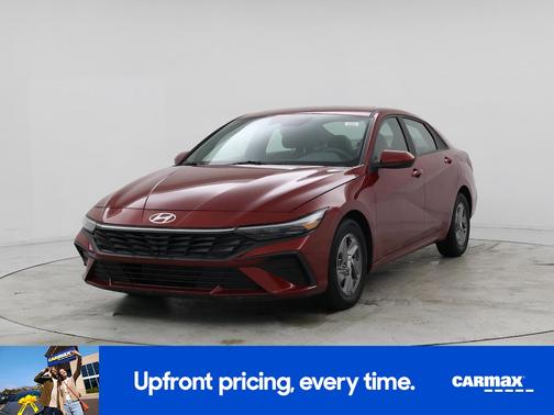 2024 Hyundai ELANTRA SE