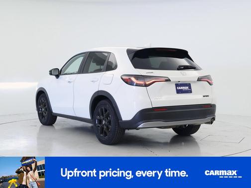 White 2024 Honda HR-V Sport