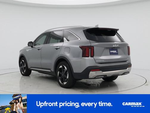Gray 2025 Kia Sorento Hybrid SX Prestige