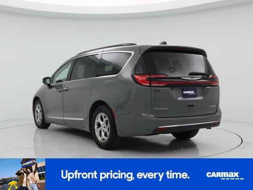Gray 2023 Chrysler Pacifica Limited
