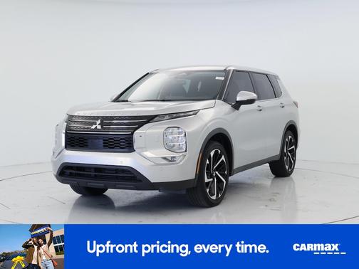 2023 Mitsubishi Outlander SE