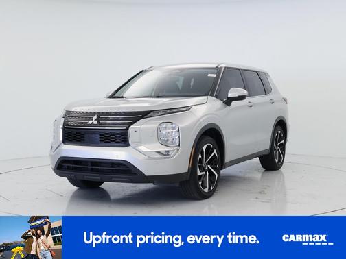 2023 Mitsubishi Outlander SE