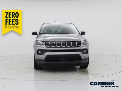 Silver 2022 Jeep Compass Latitude