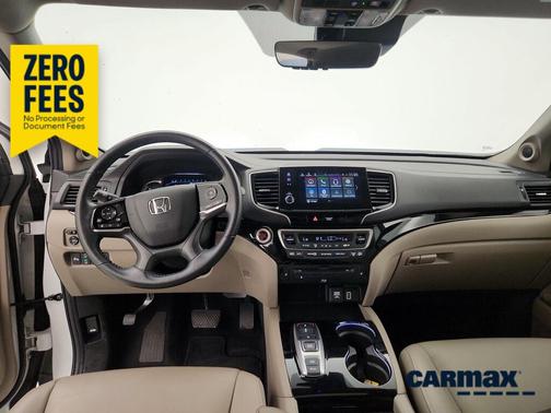 White 2021 Honda Pilot Touring