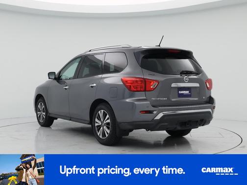 Gray 2017 Nissan Pathfinder SL