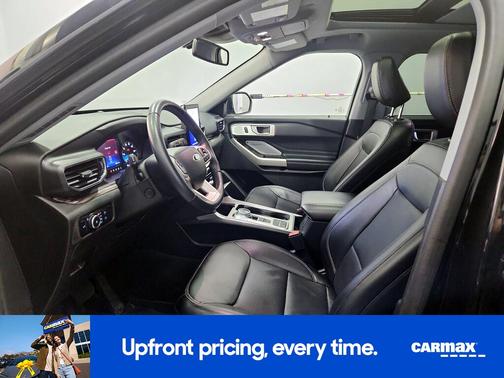 Black 2023 Ford Explorer Limited