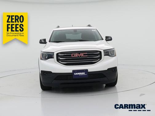 White 2019 GMC Acadia SLT