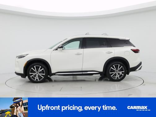 White 2023 INFINITI QX60 Sensory