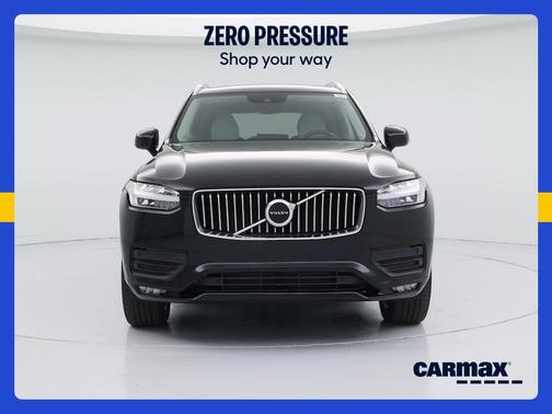 Black 2020 Volvo XC90 T6 Momentum