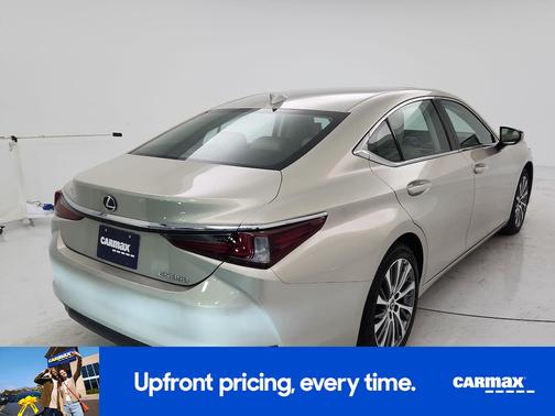Tan 2019 Lexus ES 350