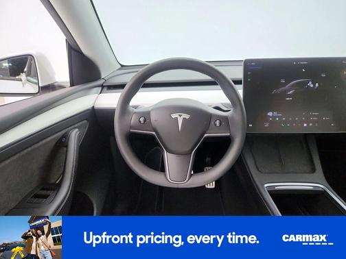 White 2023 Tesla Model Y Performance