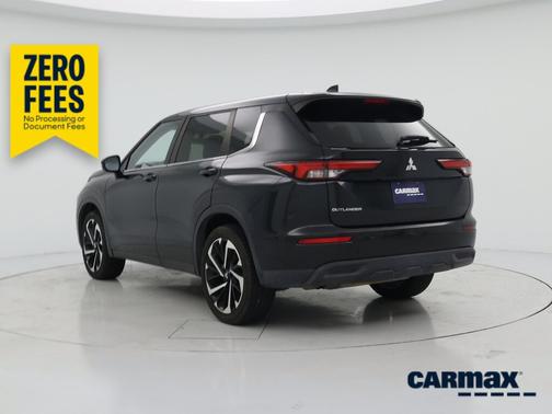 Black 2022 Mitsubishi Outlander ES
