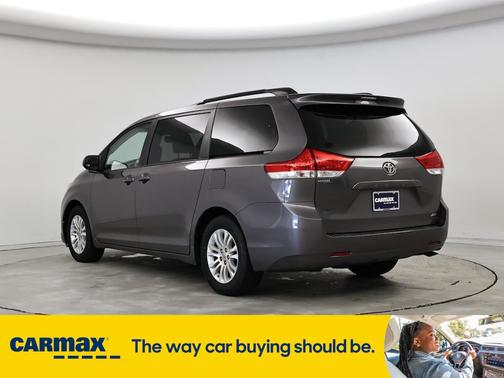 2014 Toyota Sienna XLE