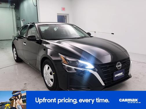 Black 2023 Nissan Altima S