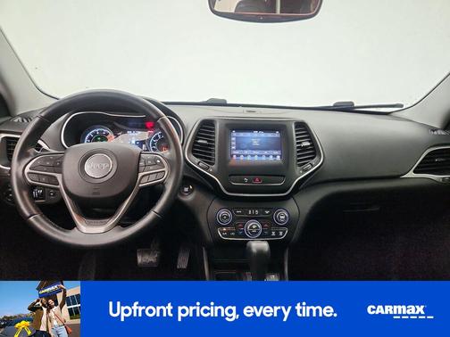 White 2019 Jeep Cherokee Latitude Plus