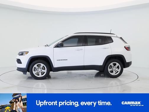 White 2023 Jeep Compass Latitude