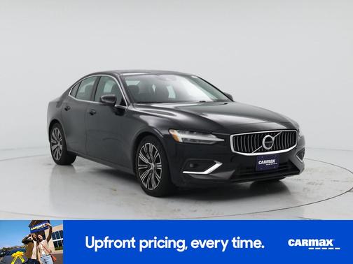 Black 2022 Volvo S60 B5 Inscription