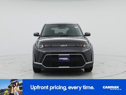 Gray 2023 Kia Soul LX