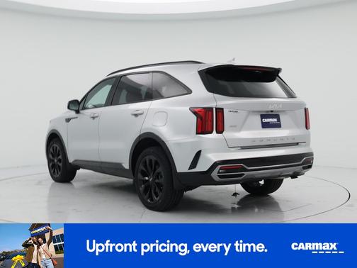 Silver 2022 Kia Sorento SX