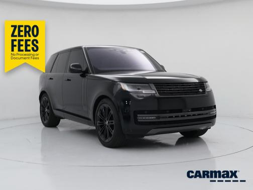 Black 2023 Land Rover Range Rover SE