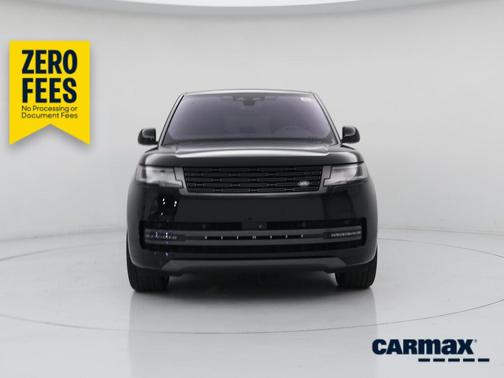 Black 2023 Land Rover Range Rover SE