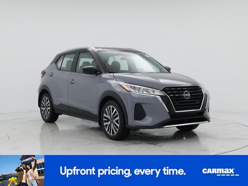 Gray 2023 Nissan Kicks SV