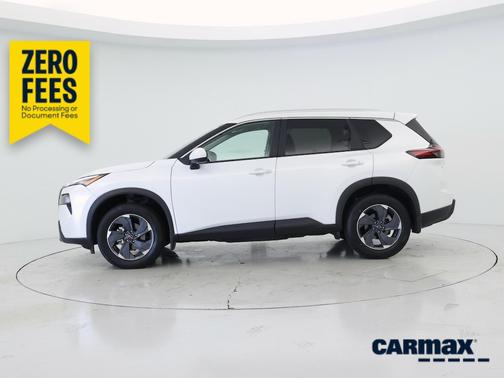 White 2025 Nissan Rogue SV