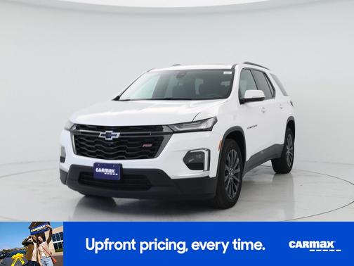 White 2023 Chevrolet Traverse RS