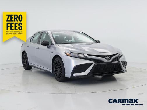 Silver 2024 Toyota Camry SE