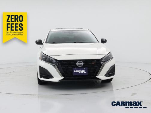 White 2023 Nissan Altima SR