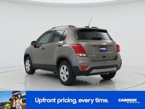 Gray 2022 Chevrolet Trax LT