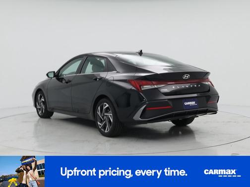 Black 2025 Hyundai ELANTRA SEL Convenience