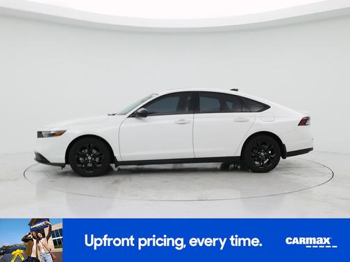 White 2025 Honda Accord SE