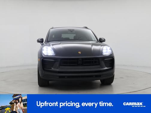 2023 Porsche Macan Base (PDK)