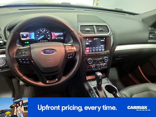 Gray 2017 Ford Explorer XLT